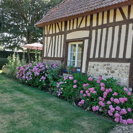 بيت للعطل Gites Manoir Du Buquet
